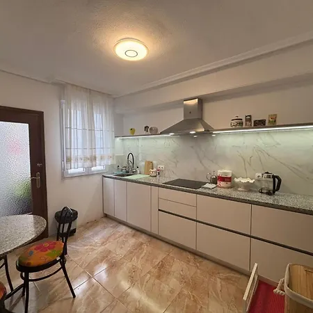 Ulpiano Apartment *
